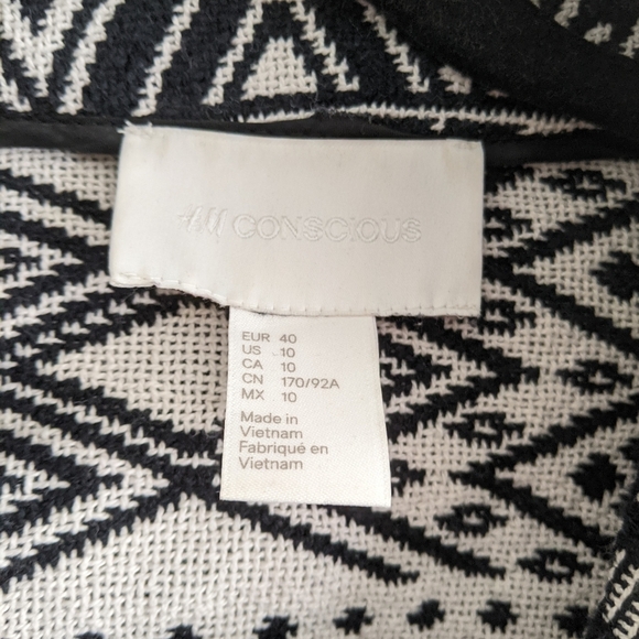 H&M Conscious Aztec Wrap Jacket - Picture 3 of 10
